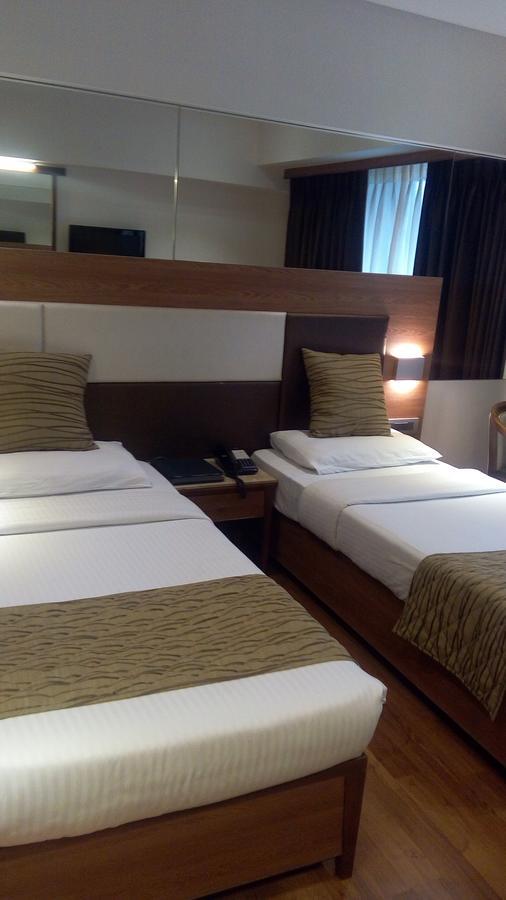 The Royal Orchid Hotel, Chembur مومباي المظهر الخارجي الصورة
