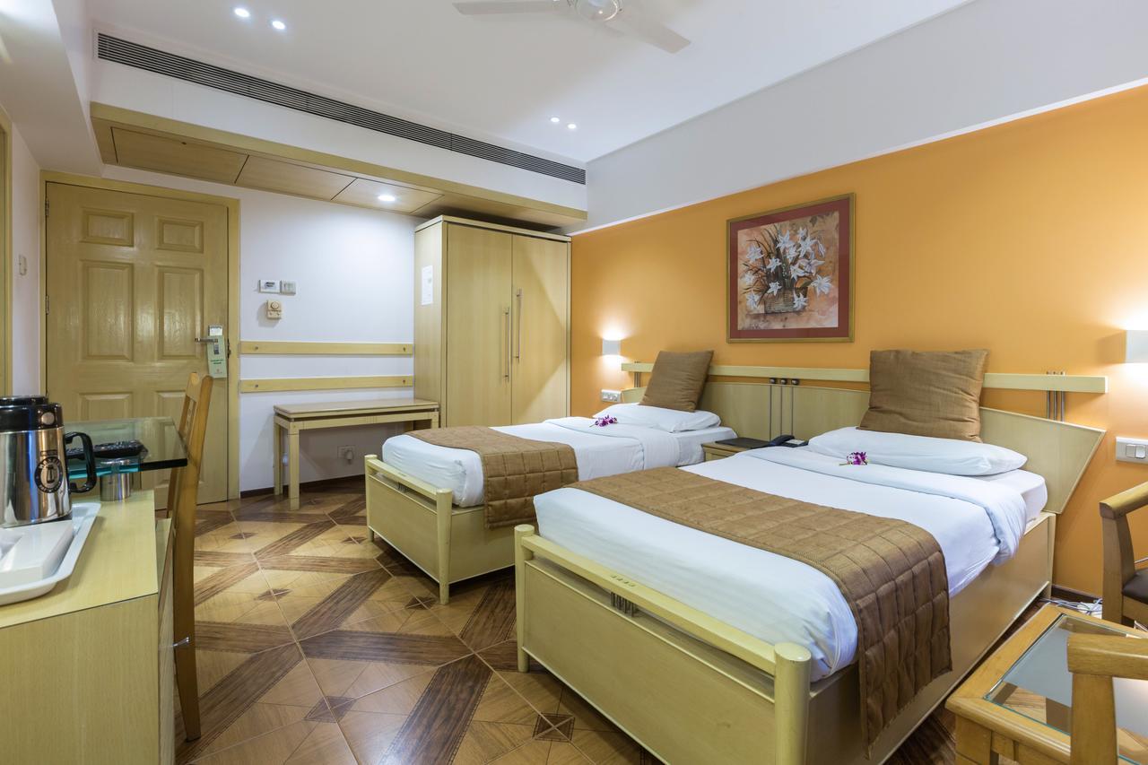 The Royal Orchid Hotel, Chembur مومباي المظهر الخارجي الصورة