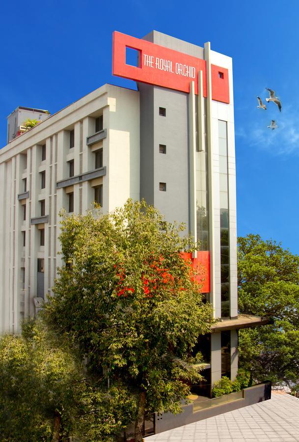 The Royal Orchid Hotel, Chembur مومباي المظهر الخارجي الصورة